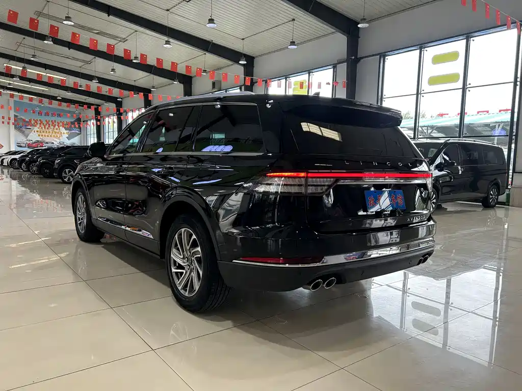 Lincoln Aviator 2021 — фото 15