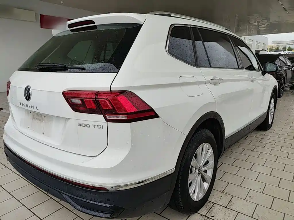 Volkswagen Tiguan L 2024 — фото 7