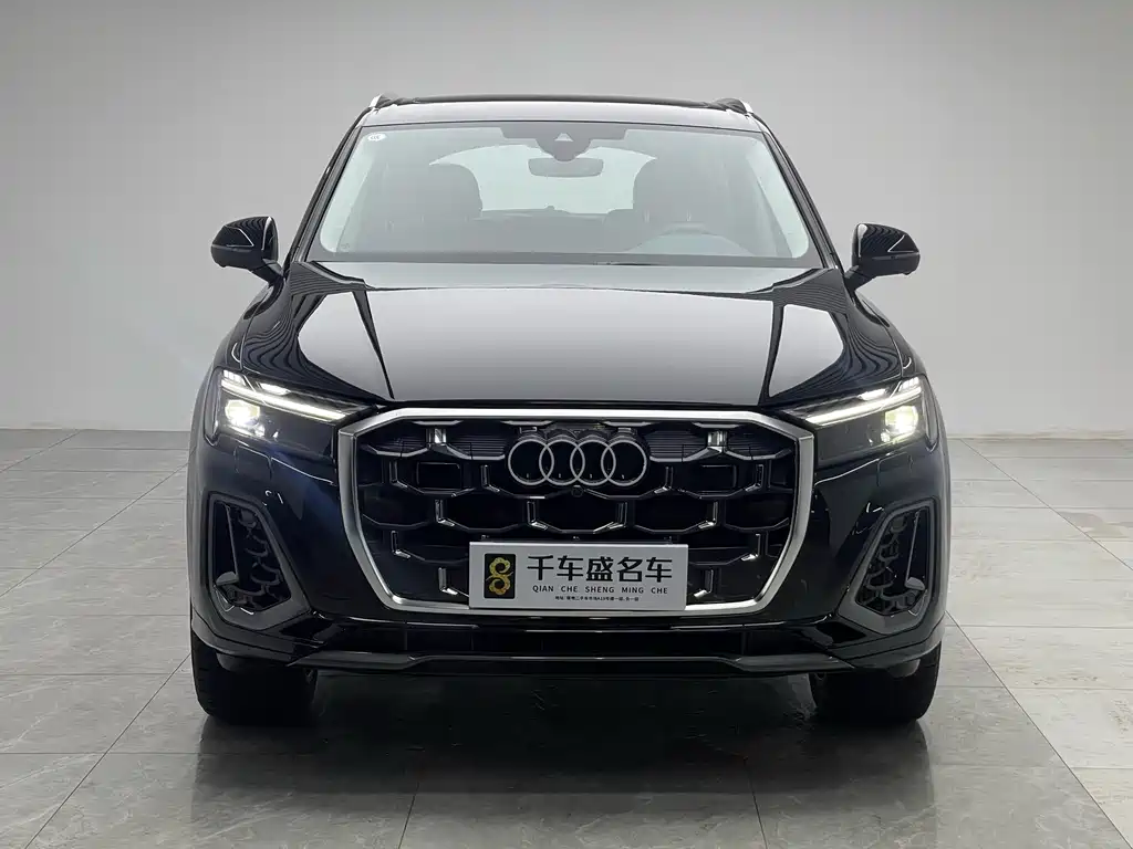 Audi Q7 2025 — фото 2