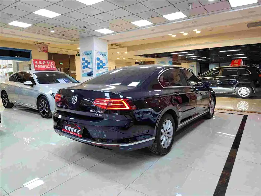 Volkswagen Magotan 2016