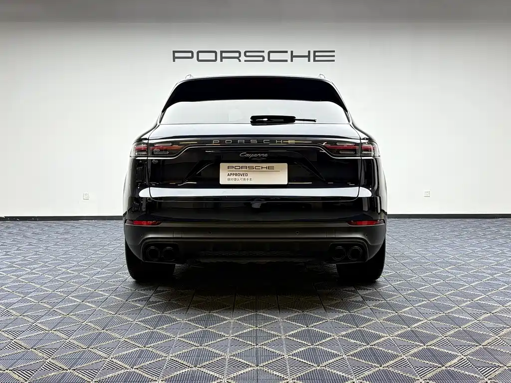 Porsche Cayenne 2023 — фото 10