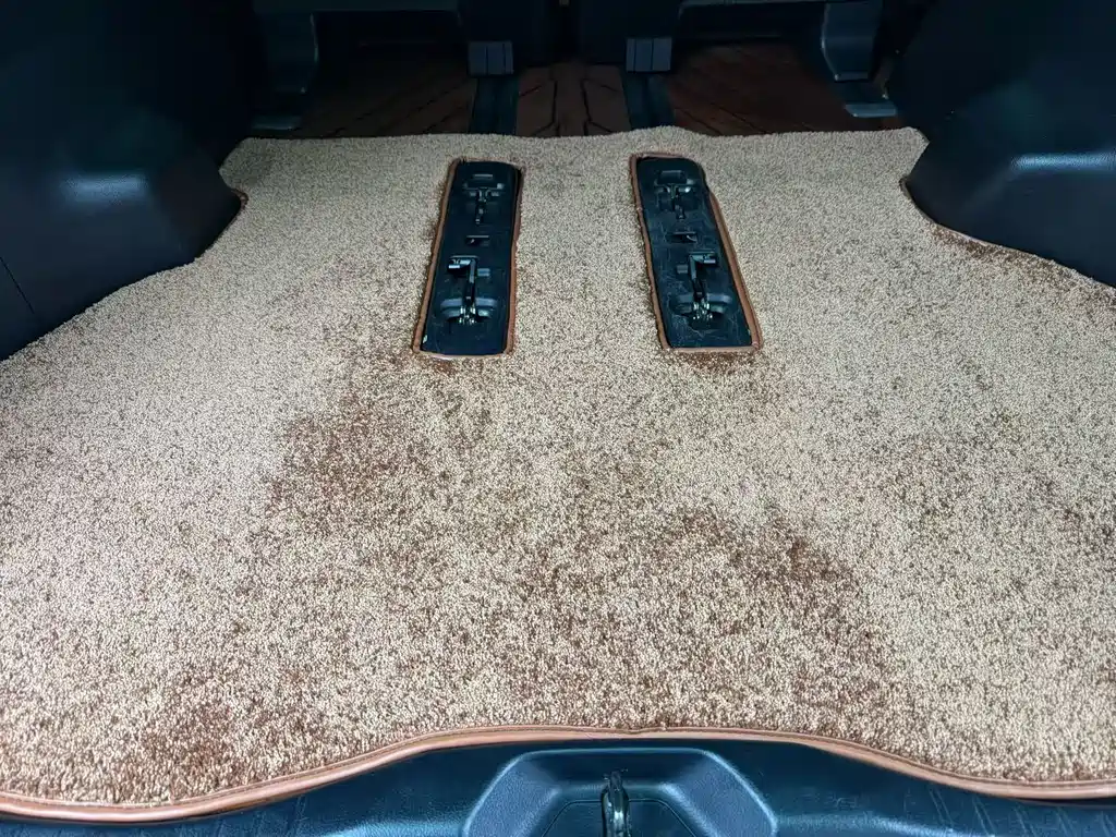 Toyota Alphard 2021 — фото 13