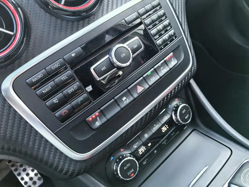 Mercedes-Benz A-Class AMG 2015 — фото 15