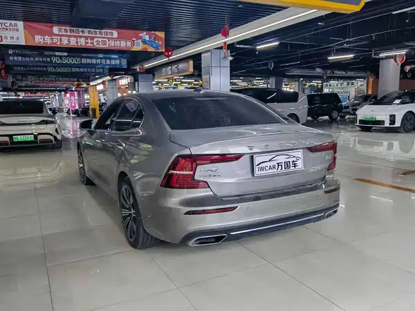 Volvo S60 2021
