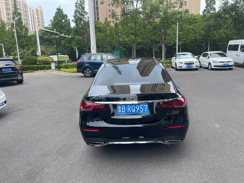 Mercedes-Benz E-Class 2021
