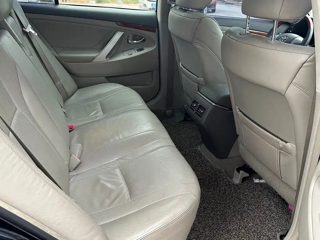Toyota Camry 2007 — фото 14