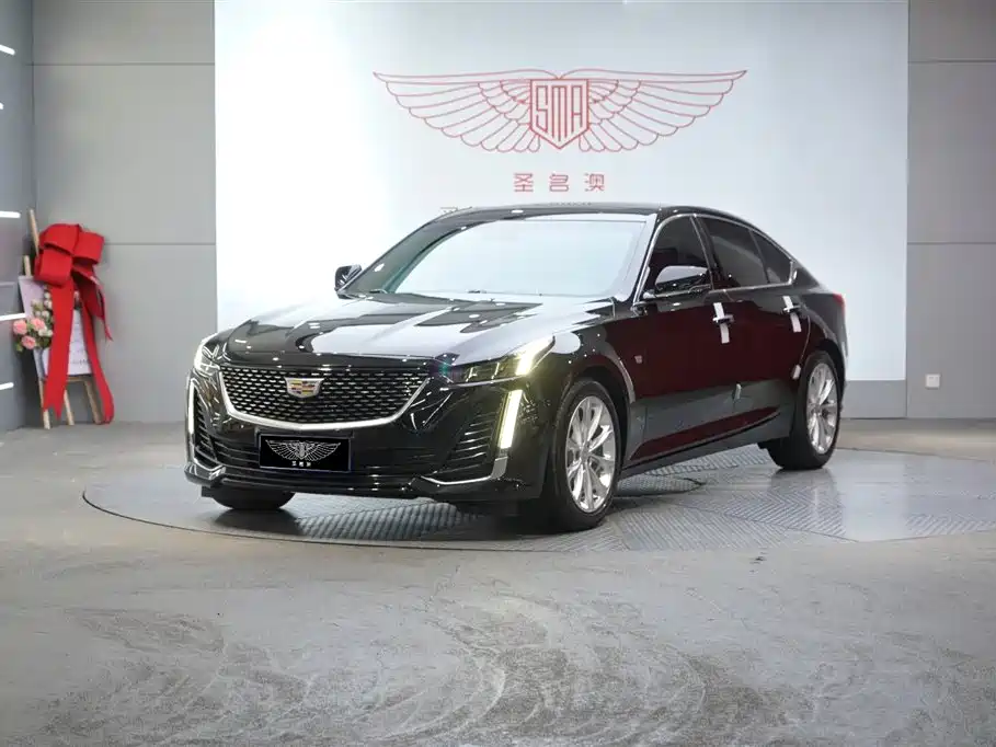 Cadillac CT5 2022 — фото 1