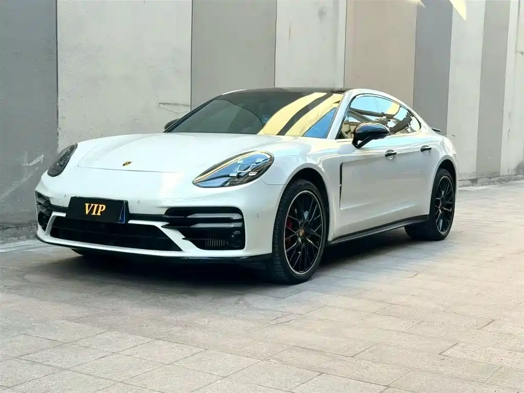 Porsche Panamera 2021 — фото 1