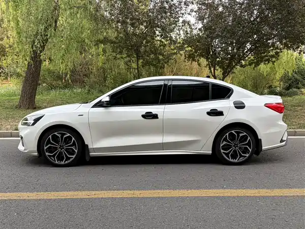 Ford Focus 2019