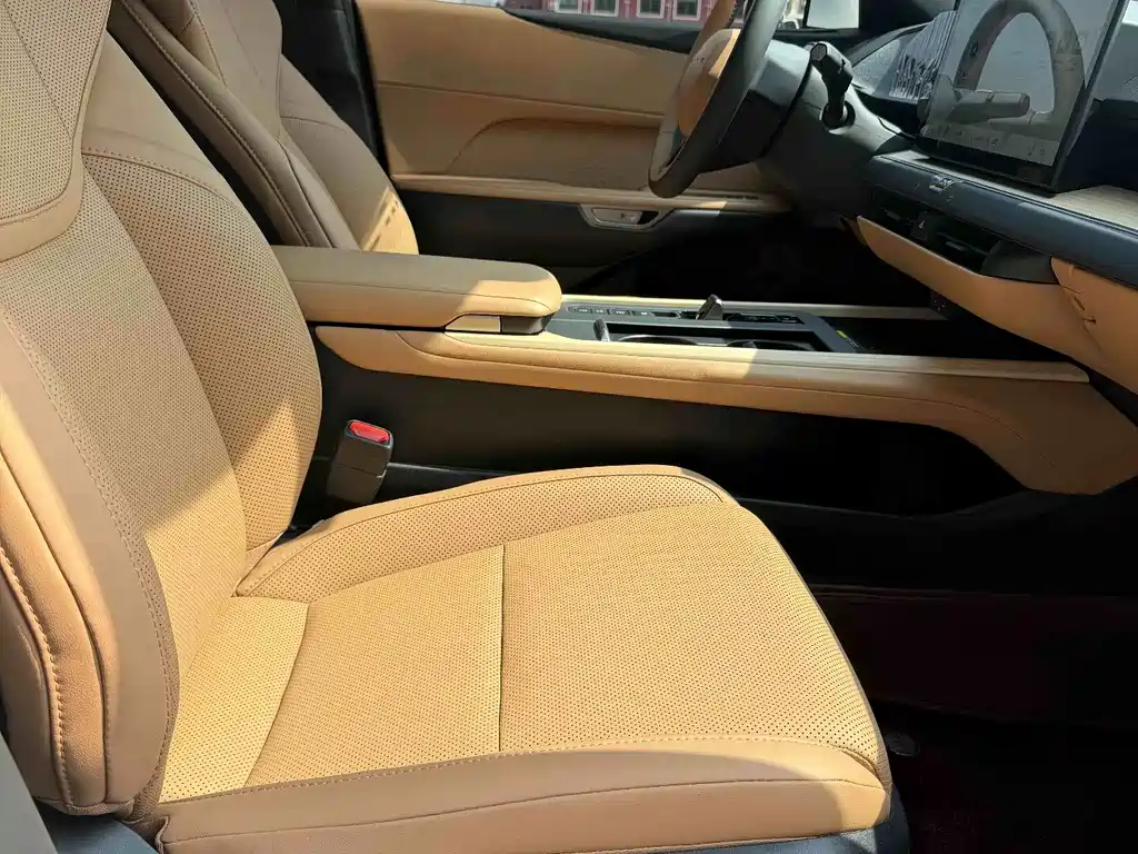 Lexus ES 2026 — фото 12