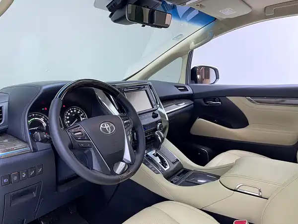 Toyota Vellfire 2020