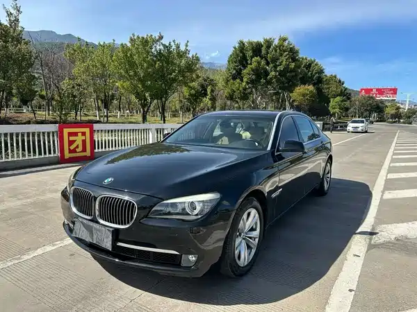 BMW 7 Series 2011