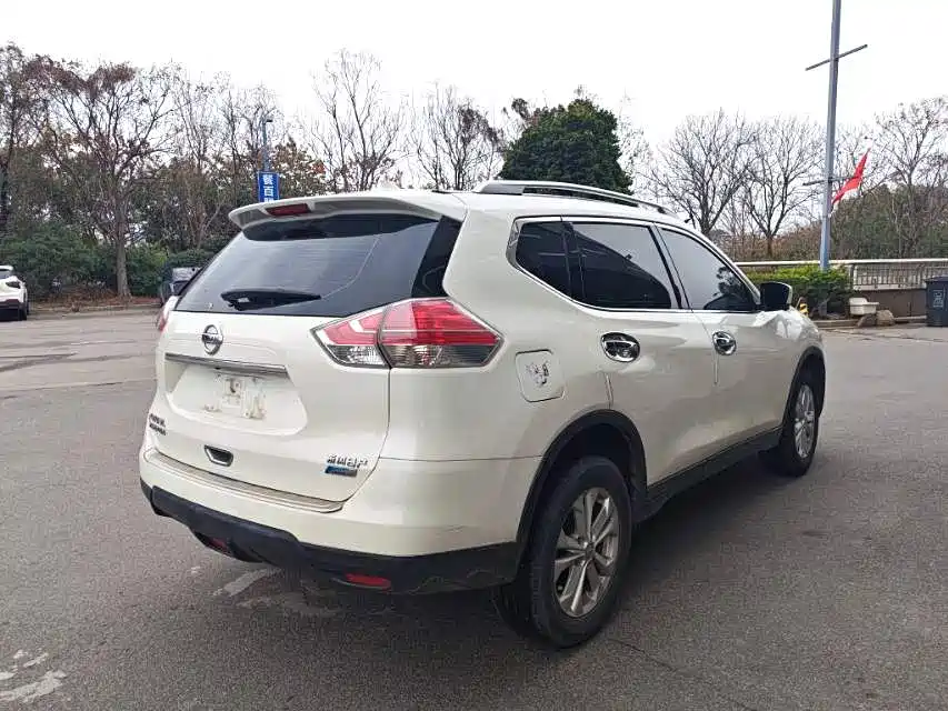 Nissan X-Trail 2015 — фото 7