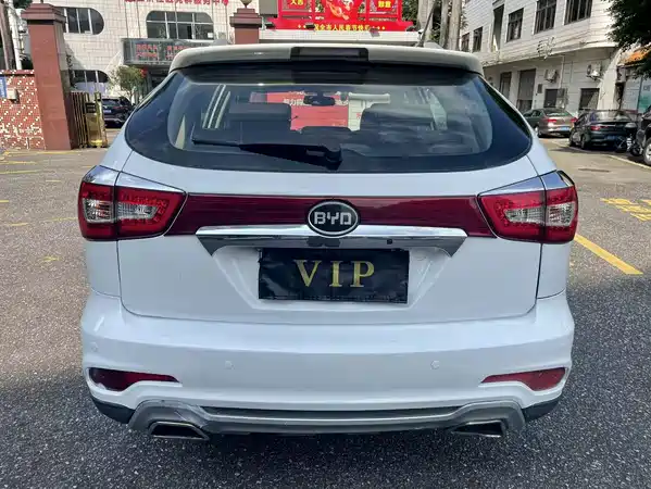 BYD S7 2015