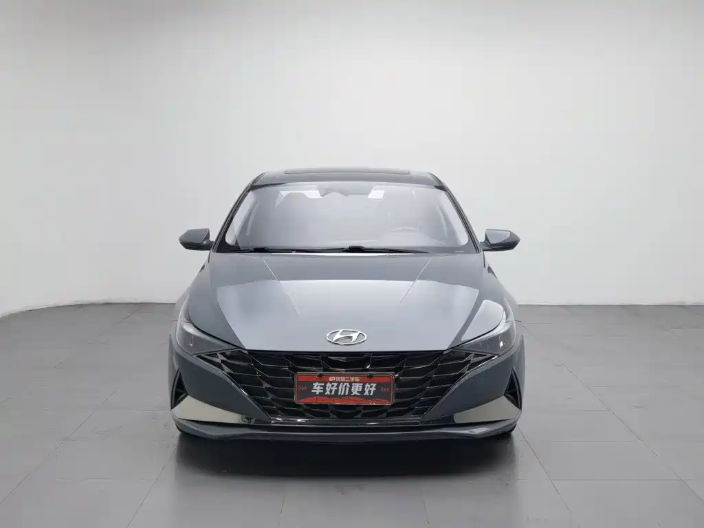Hyundai Elantra 2022