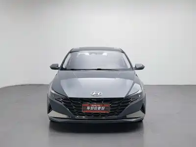 Hyundai Elantra 2022