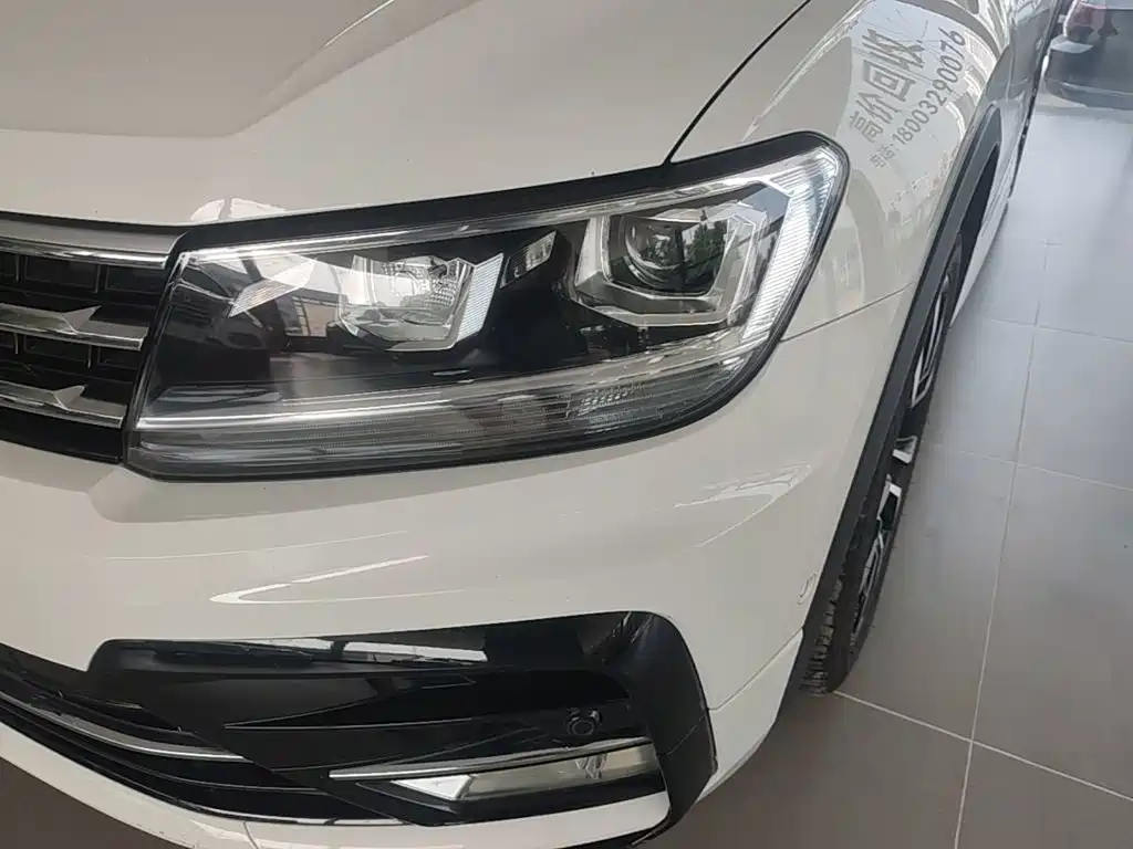 Volkswagen Tiguan L 2021 — фото 24