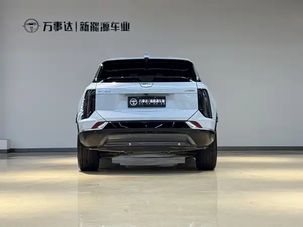 Cadillac IQ Aoge 2024