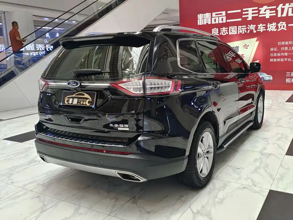 Ford Edge 2020 — фото 22