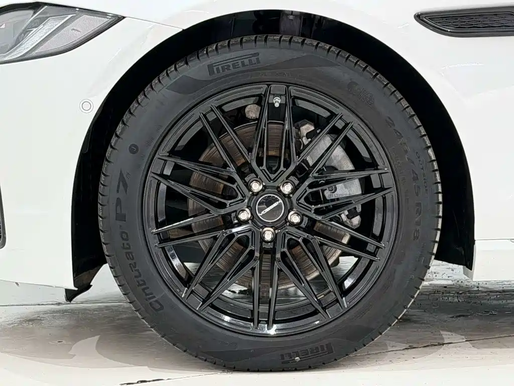 Jaguar XFL 2023 — фото 11
