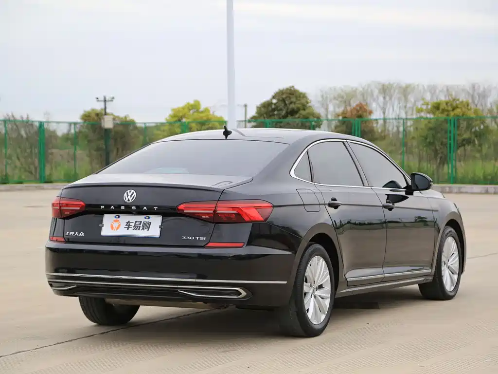 Volkswagen Passat 2019 — фото 20