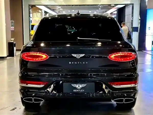 Bentley Bentayga 2021