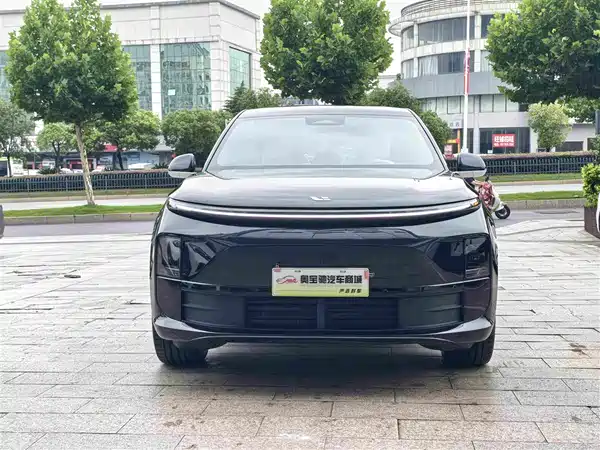 Li Auto L6 2024