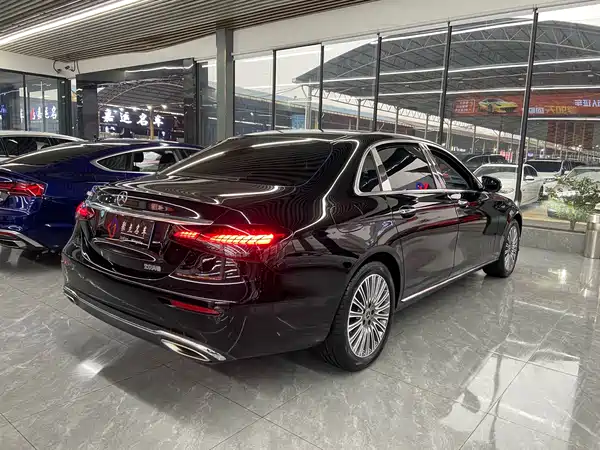 Mercedes-Benz E-Class 2023