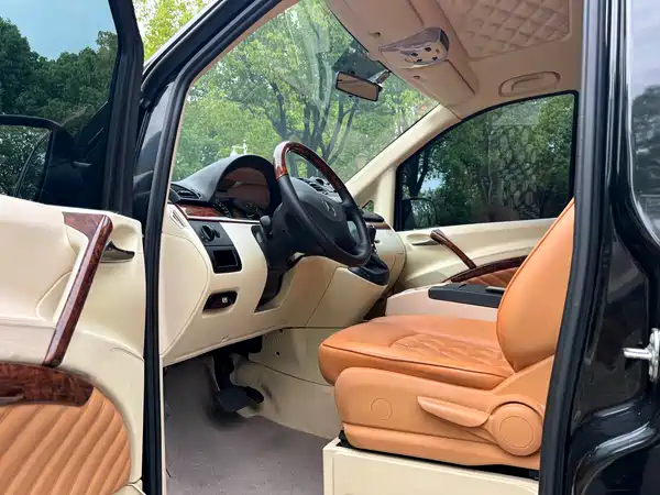 Mercedes-Benz Vito 2015