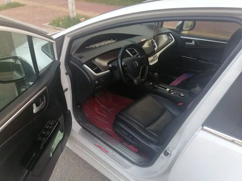 Honda Jade 2016 — фото 14