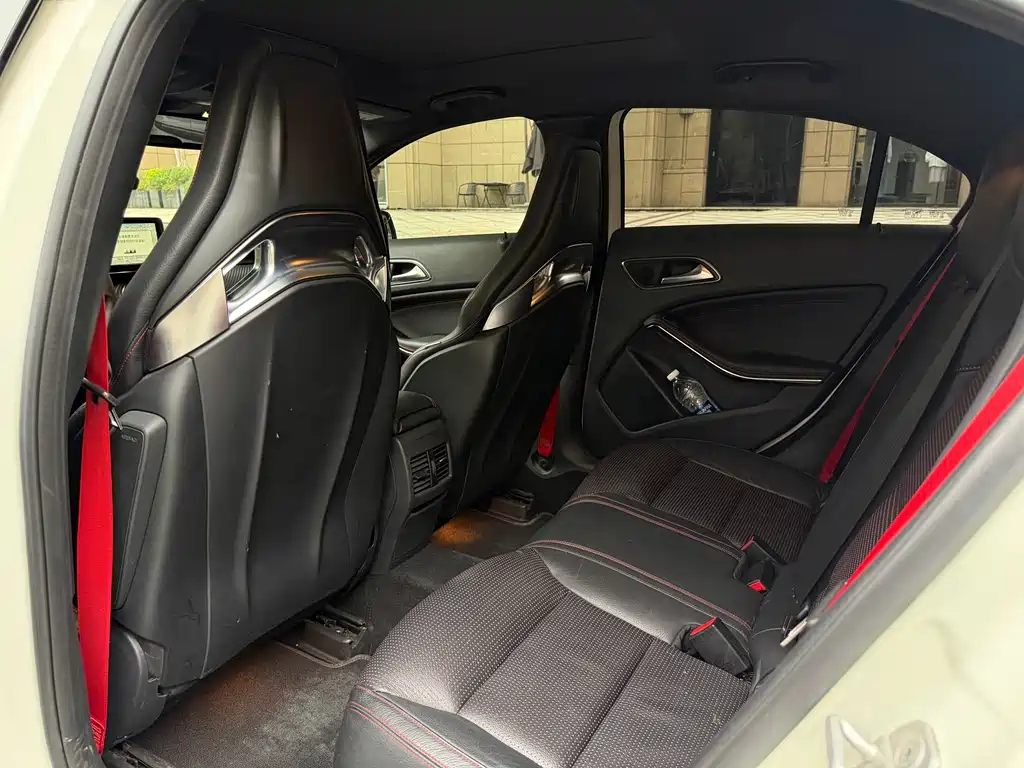 Mercedes-Benz A-Class AMG 2015 — фото 6