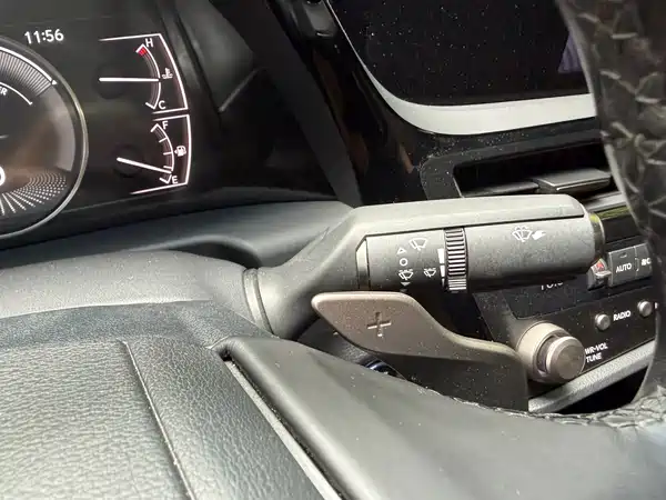 Lexus ES 2022