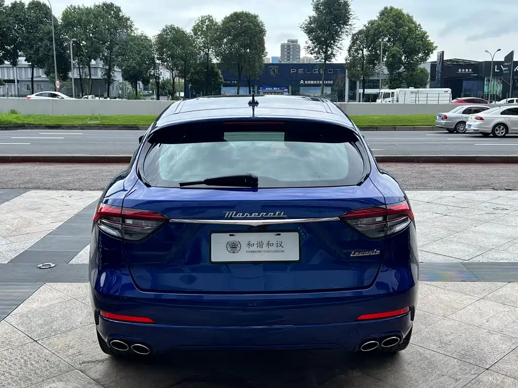 Maserati Levante — фото 18