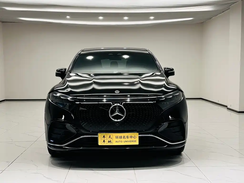 Mercedes-Benz EQS SUV 2023 — фото 2