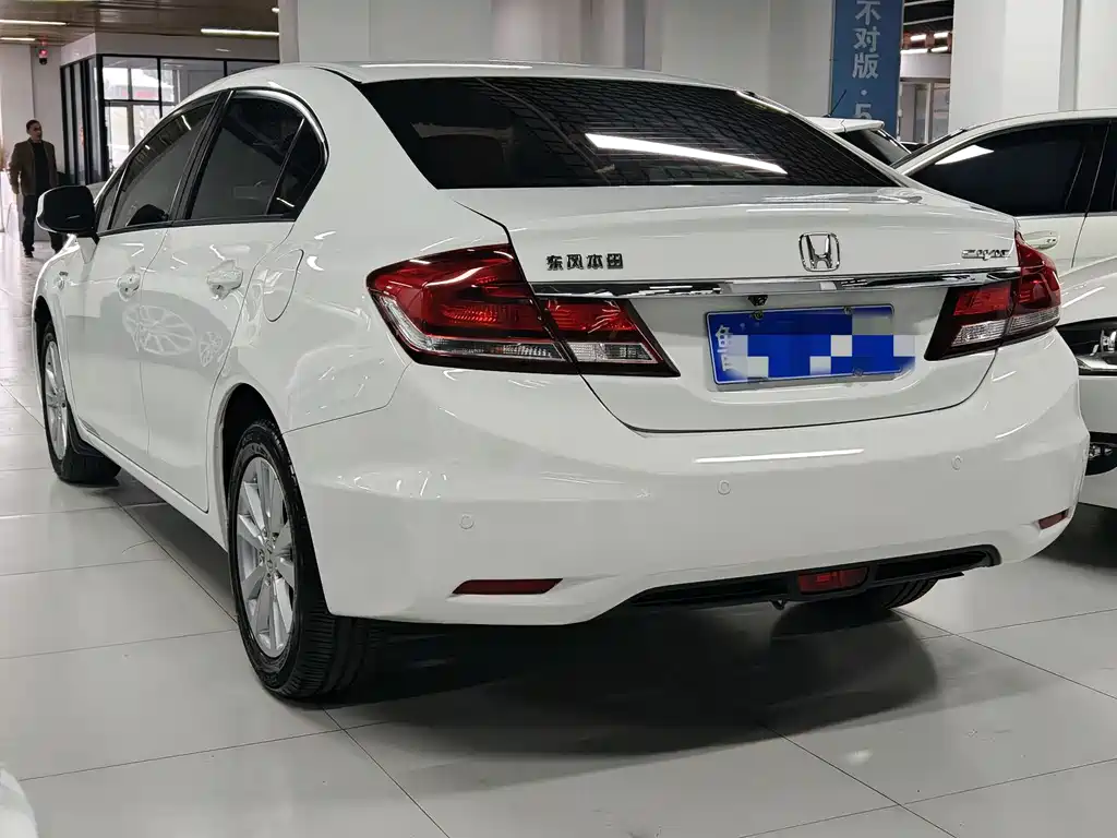 Honda Civic 2016 — фото 4