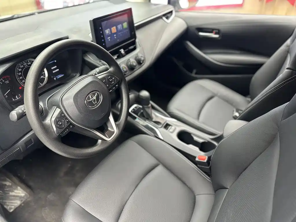 Toyota Corolla 2023 — фото 10