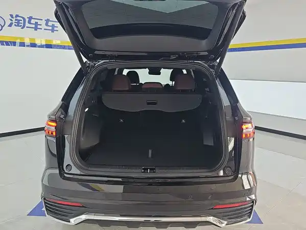 Geely Xingyue L 2023