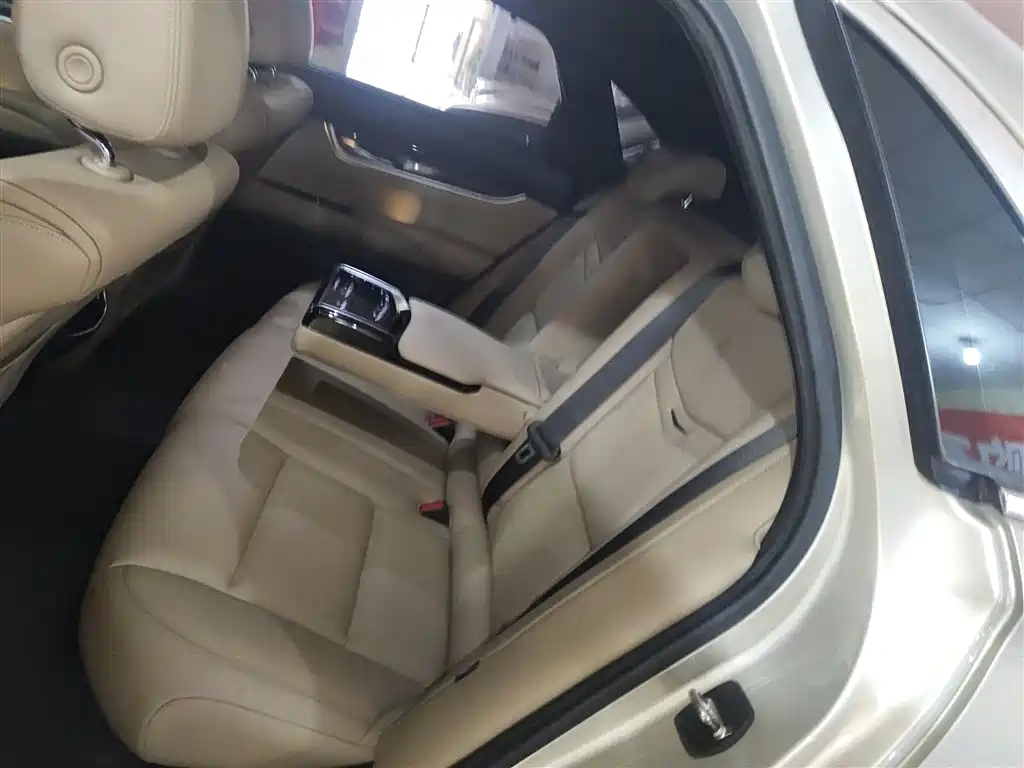 Cadillac XTS 2019 — фото 17