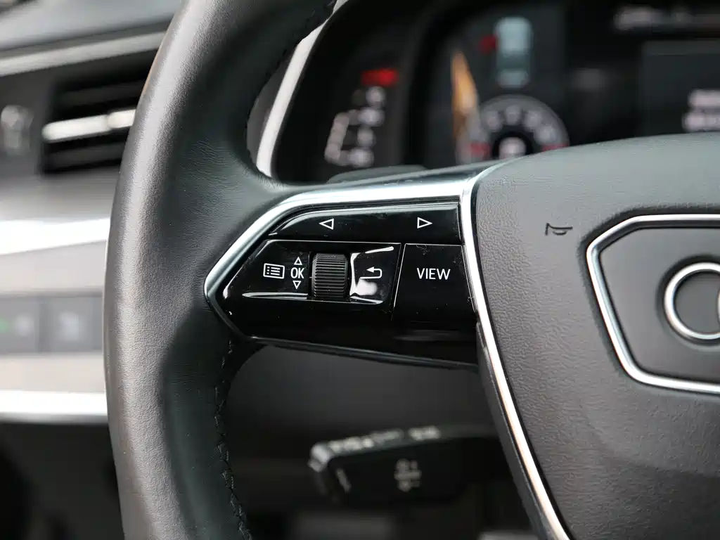 Audi A6L 2021 — фото 10