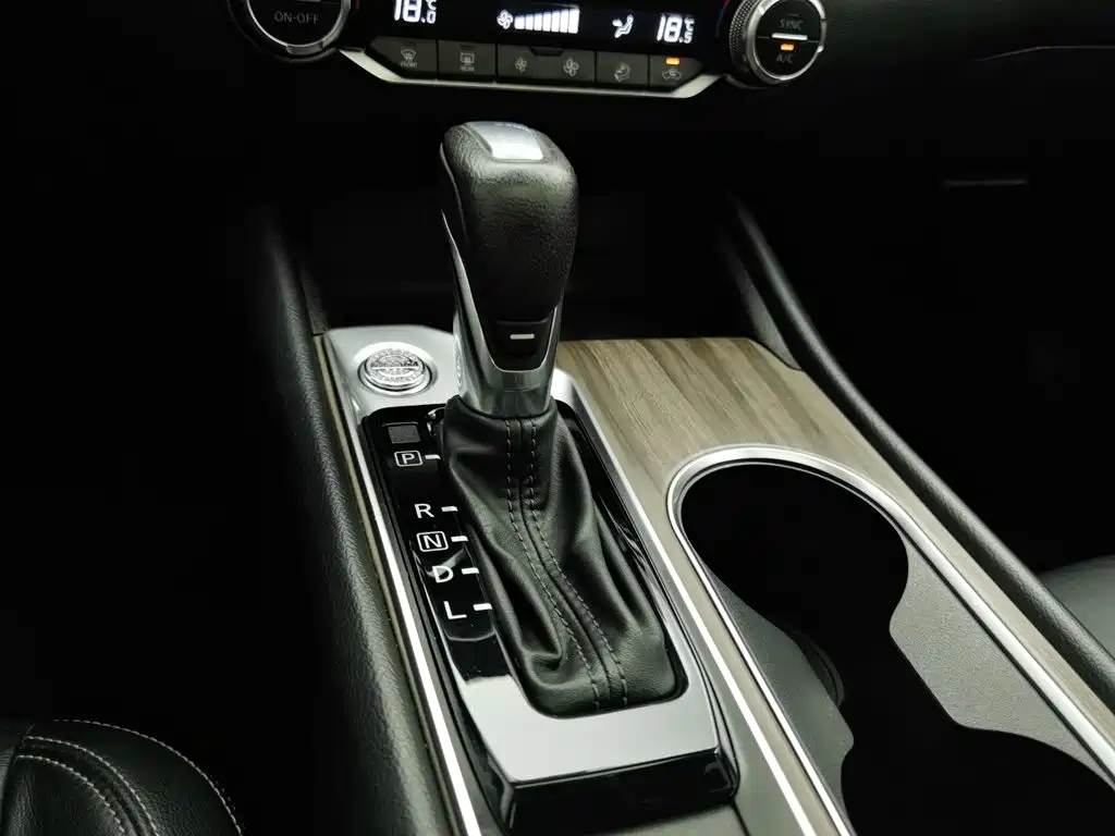 Nissan Teana 2021 — фото 13
