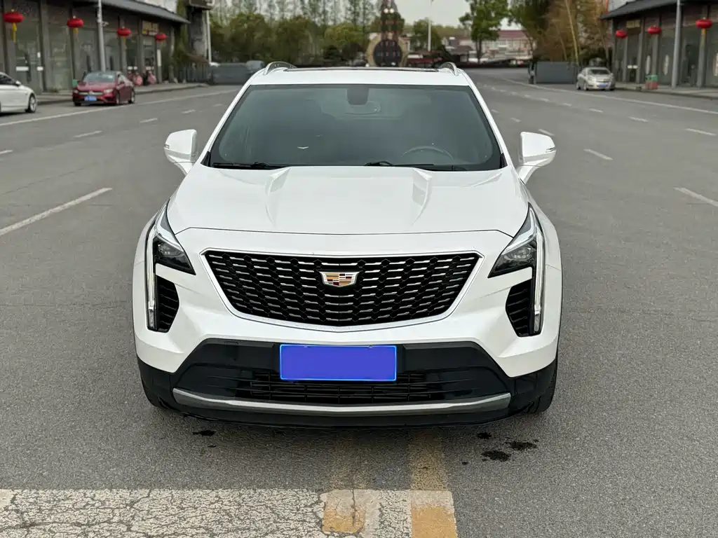 Cadillac XT4 2020 — фото 2