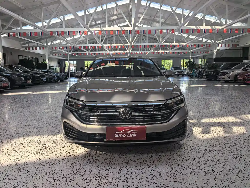 Volkswagen Sagitar 2023