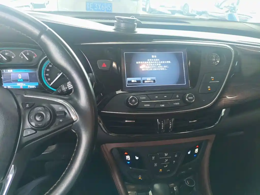 Buick Envision Plus 2016 — фото 13