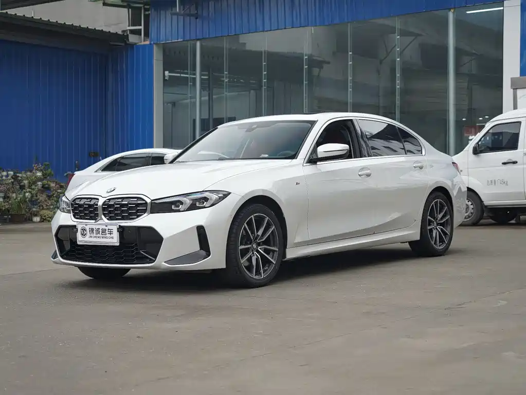 BMW 3 Series 2023 — фото 1