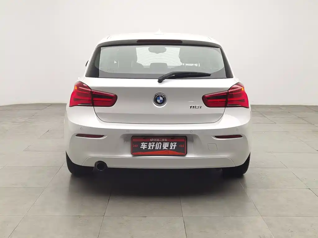 BMW 1 Series 2018 — фото 4