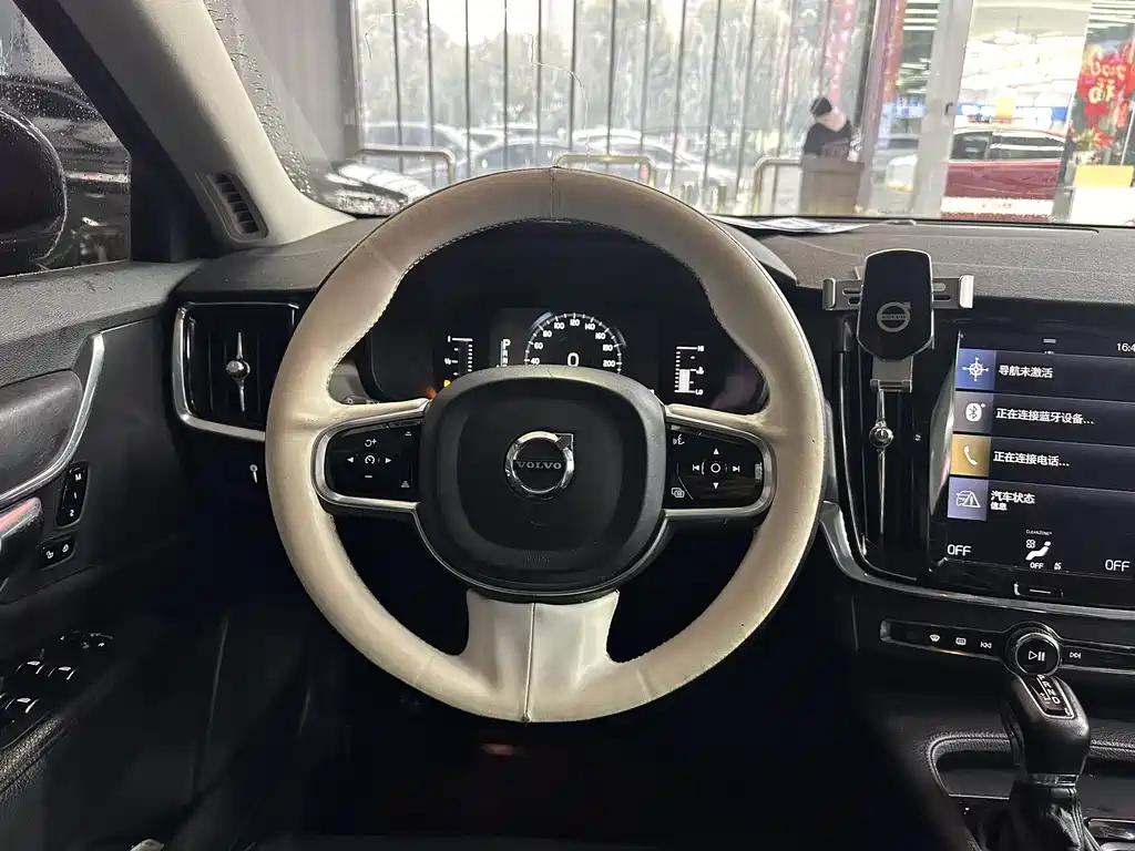 Volvo S90 2017 — фото 8