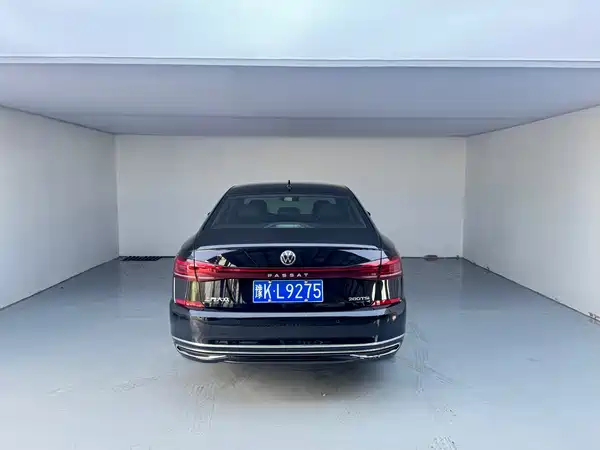 Volkswagen Passat 2023