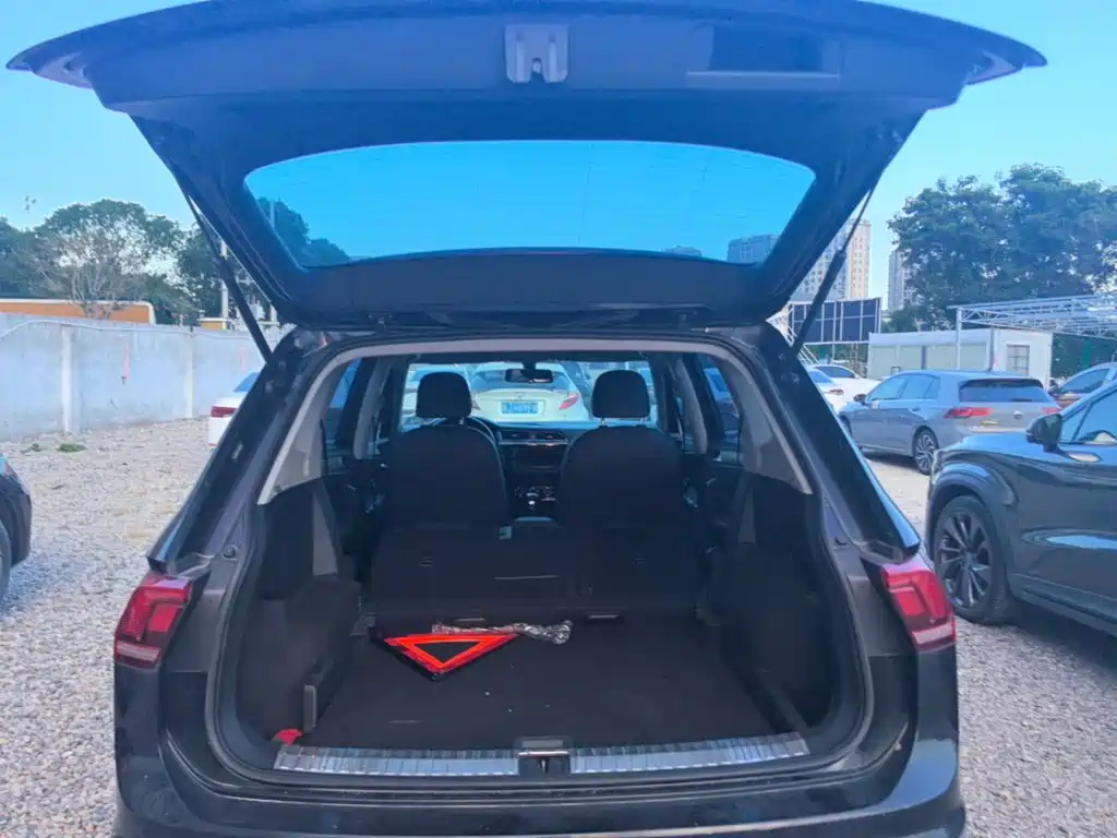 Volkswagen Tiguan L 2019 — фото 19