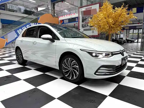 Volkswagen Golf 2022