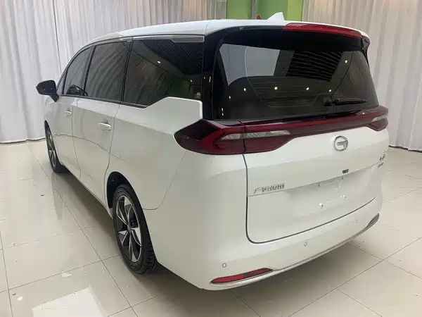 GAC Trumpchi M6 2022